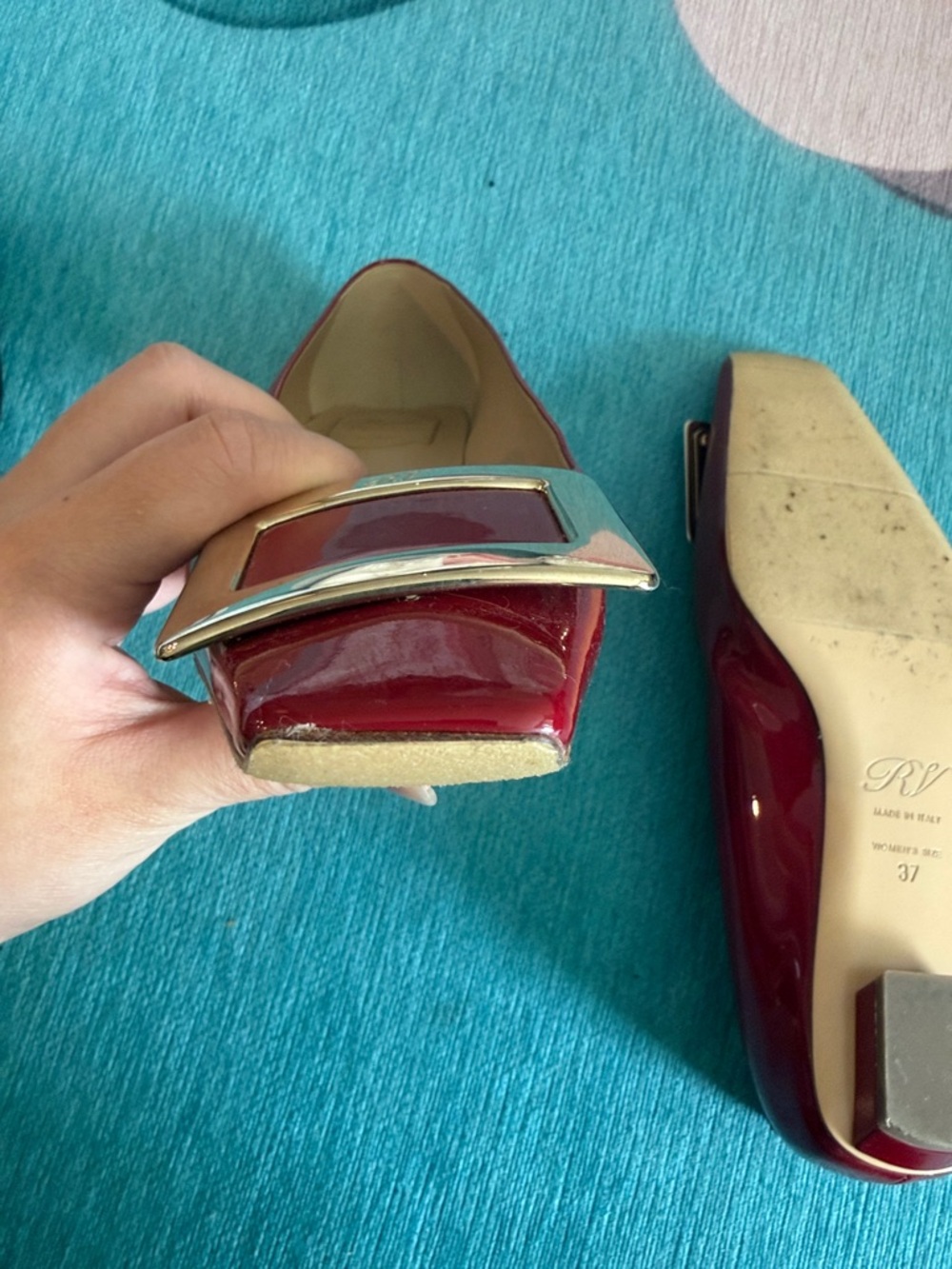 Roger Vivier Red Patent Leather Square with Gold Buckle - Picture 4 of 5